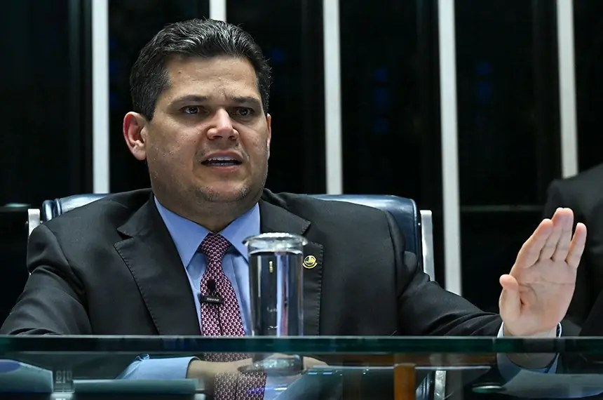 Davi Alcolumbre, presidente do Senado: acusado de quebrar acordo com o presidente da Câmara, Hugo Motta (Jefferson Rudy/Agência Senado)