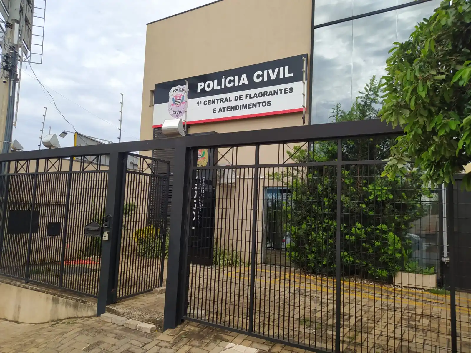 Operação da Polícia Civil contra tráfico de drogas em Mirassol prende 3 suspeitos