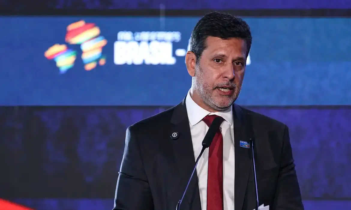 MEC pede à PF investigar ameaças a universidades nas redes sociais