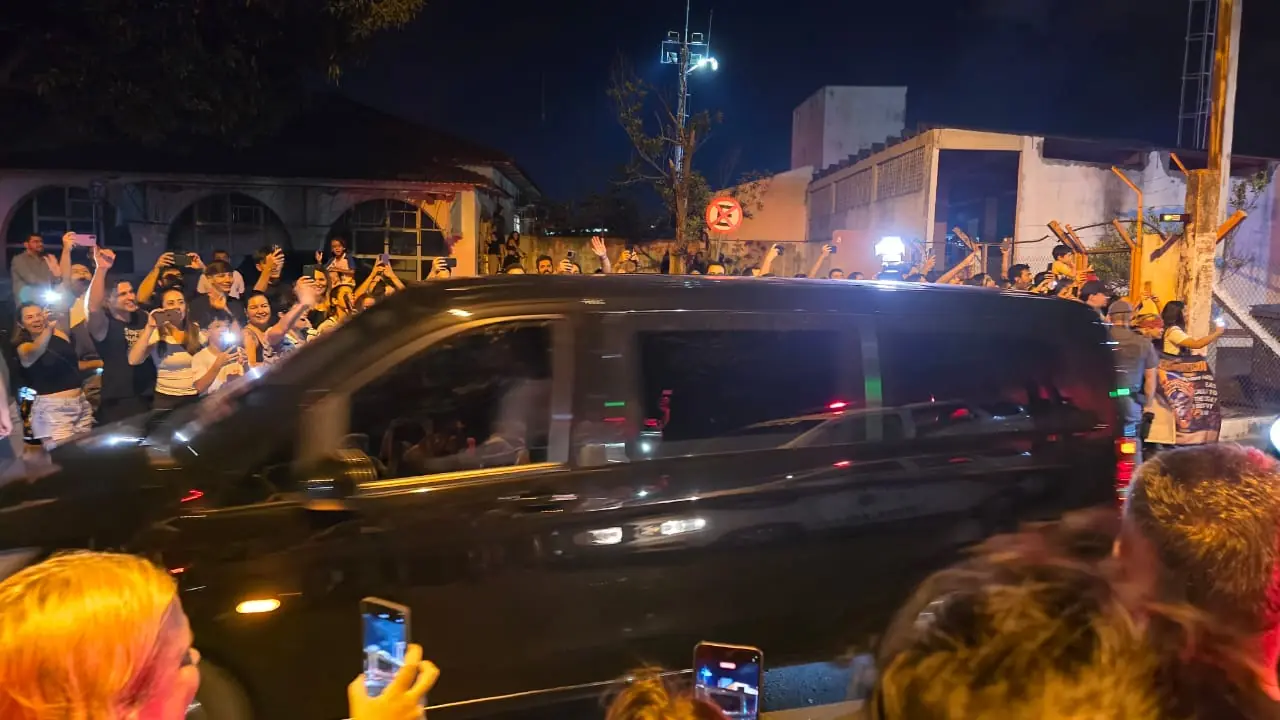 Guns n' Roses chegou na noite desta segunda (Edvaldo Santos 6/4/2026)