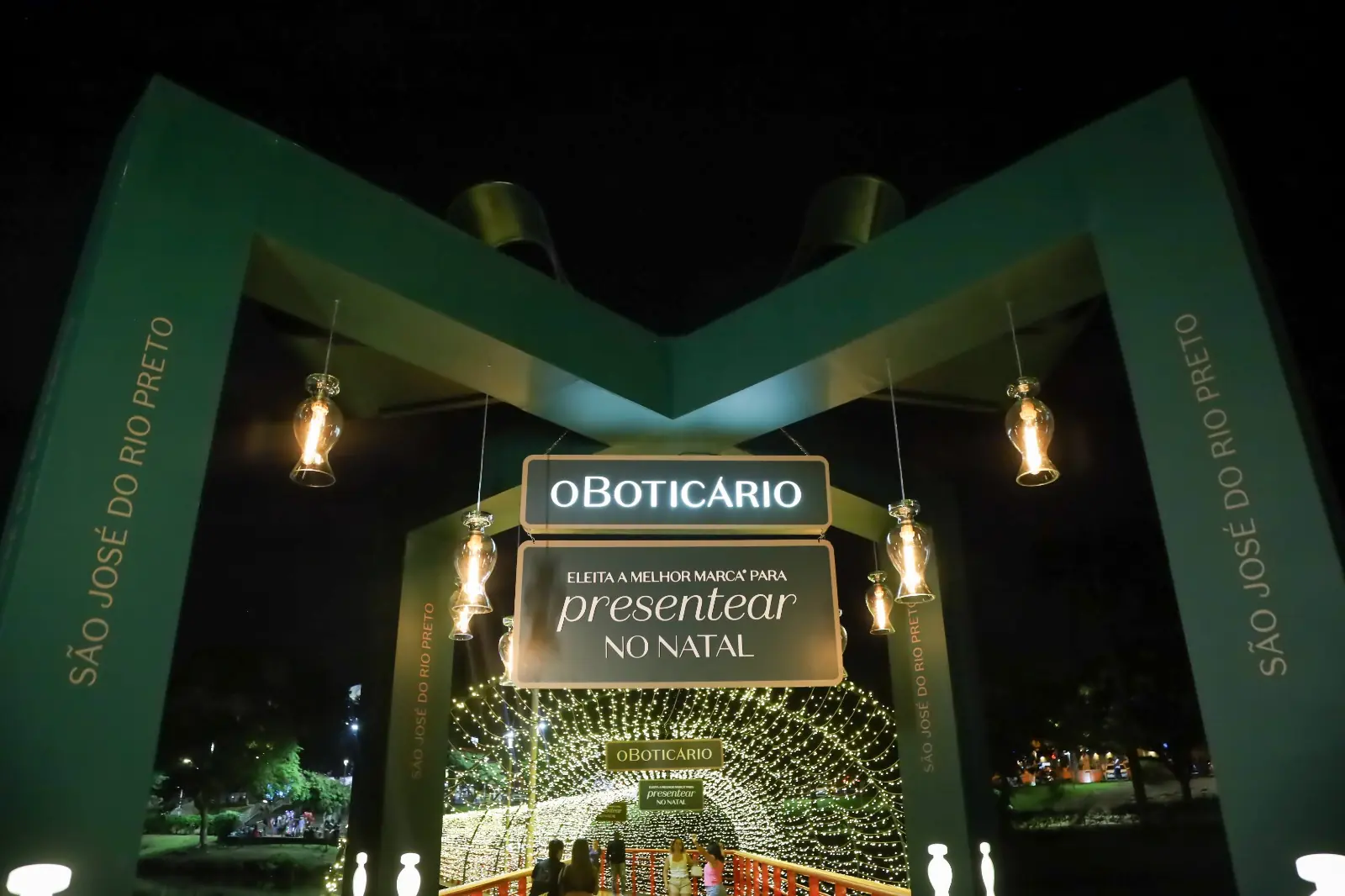 Thumbnail description