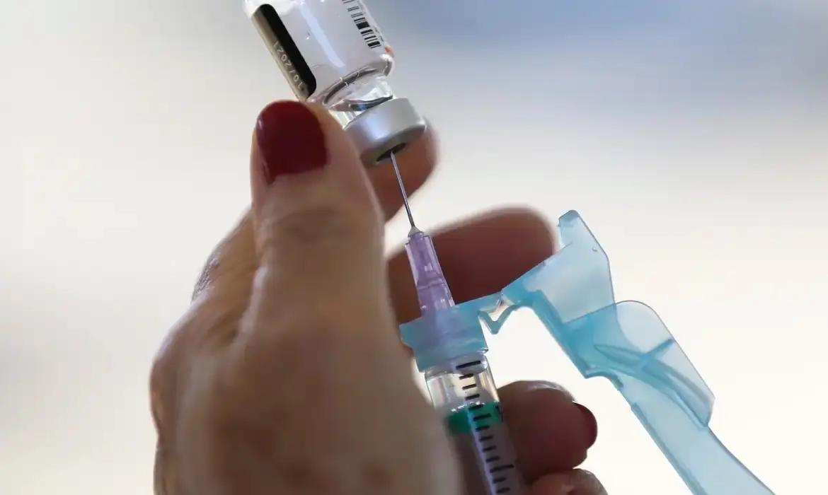 Prefeitura de Rio Preto faz busca ativa de 8.581 jovens para vacinar contra o HPV