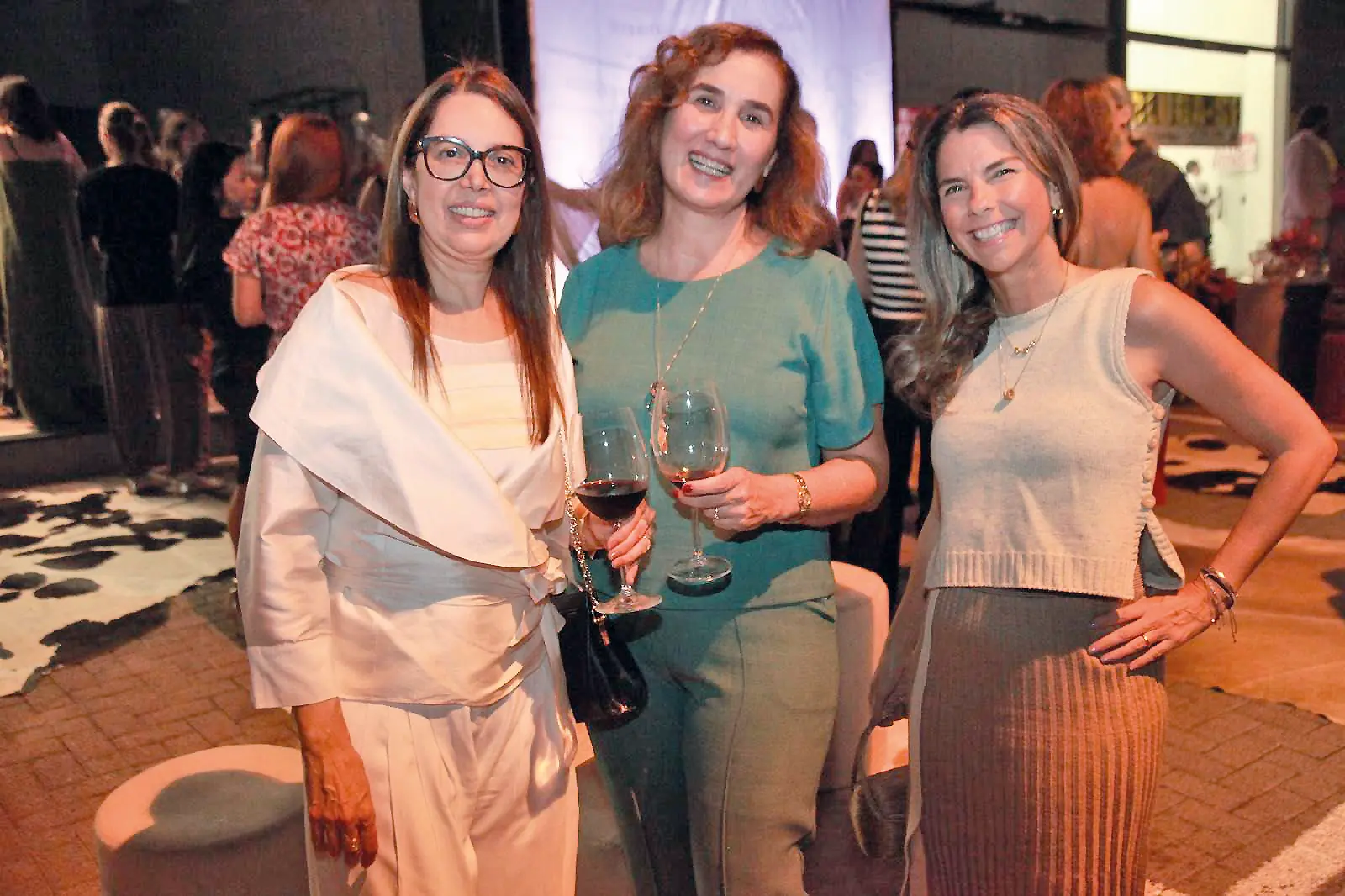 Ana Cristina Bicudo, Ana Beatriz Pranuvi e Bárbara Moreira estão na Coluna Social de hoje