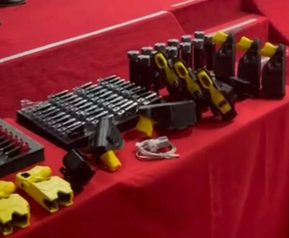 GCM de Rio Preto recebeu 72 kits de armas de choque e 82 espargidores (sprays de pimenta) ( Divulgação/GCM)