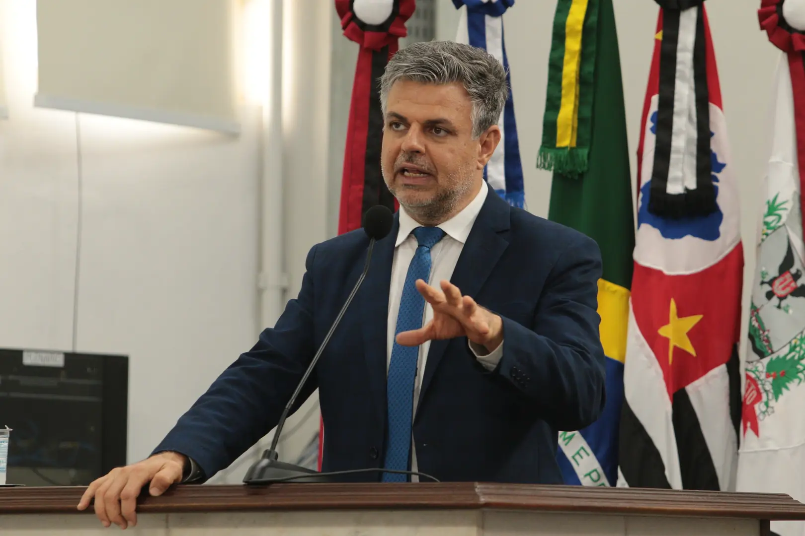 Edvaldo Santos 11/11/2025