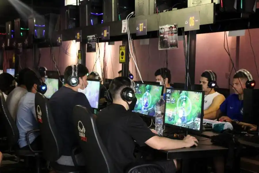 Torneio de League of Legends na Cyber Space (Divulgação)