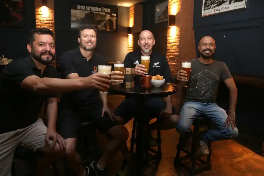 Os empresários Ronaldo Couto, Rogério Tosi, Alexandre Zanin e Weber Ribeiro, proprietários do Vila Dionísio (Johnny Torres 19/11/2021)