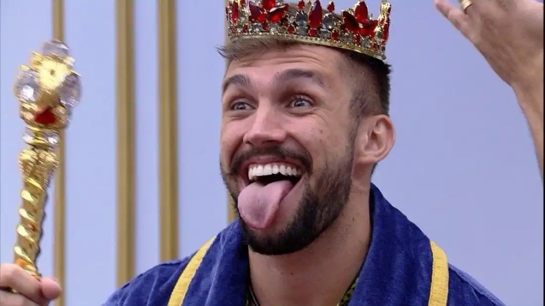 Arthur é o novo líder da casa do 'BBB 21' (Reprodução)