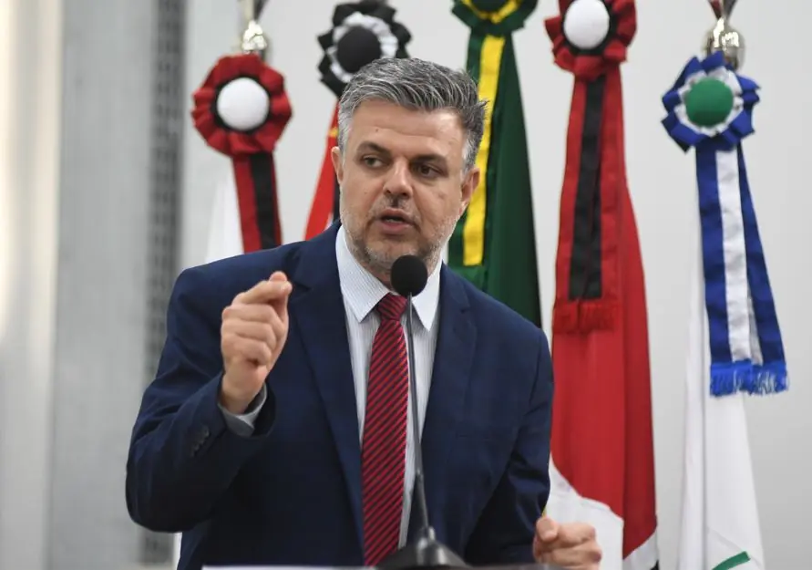 Rillo deixa o Psol e volta ao PT