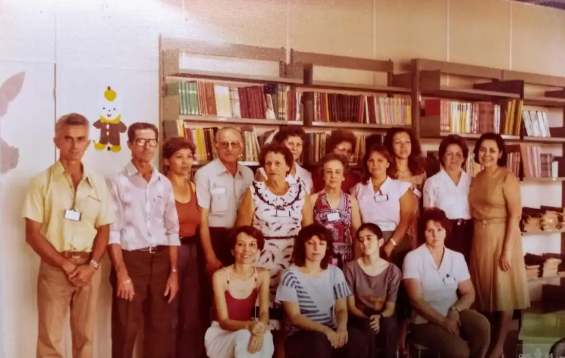 Funcionárias da Biblioteca, entre eles Daud Jorge Simão e Nilce Lodi (Arquivo Público Municipal)