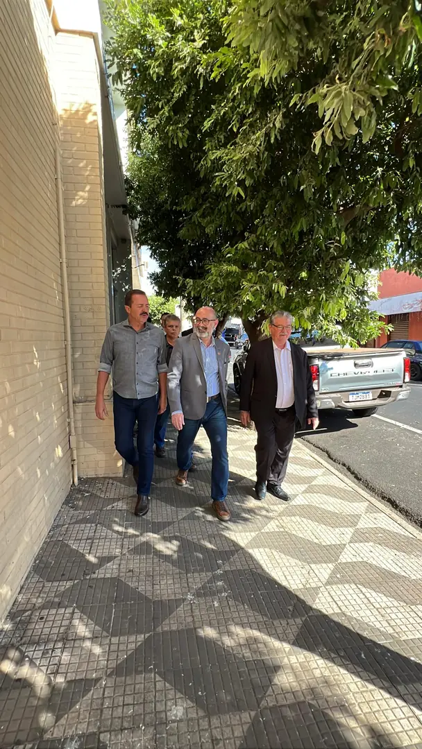 Na fila da Fatec... (Divulgação)