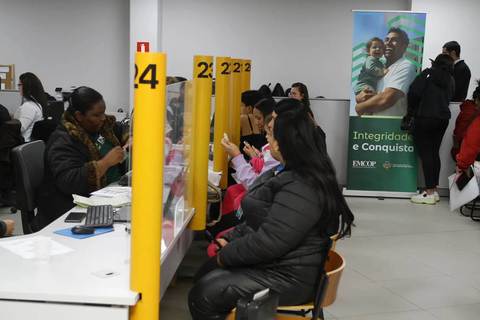 Prefeitura inicia atendimento presencial para interessados nas 400 unidades (Edvaldo Santos 11/8/2025)