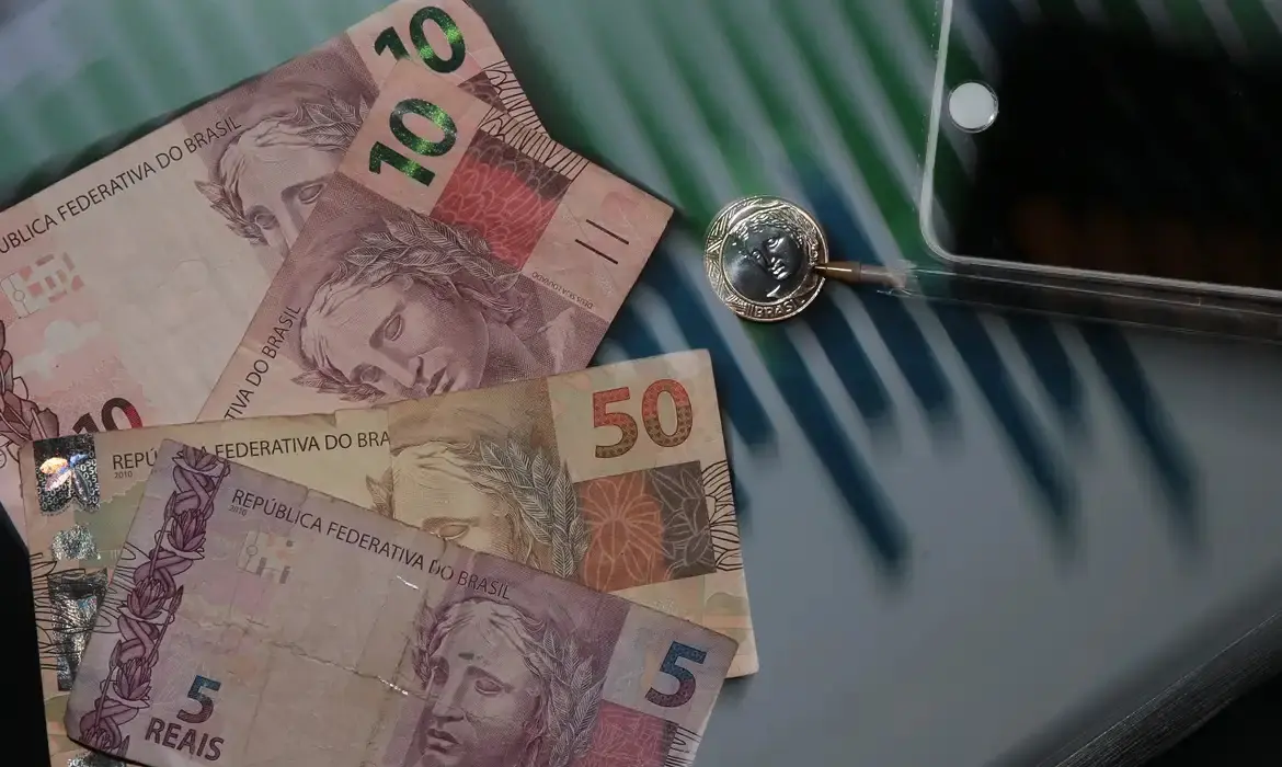 Copom avalia queda controlada do PIB no 2º tri de 2026