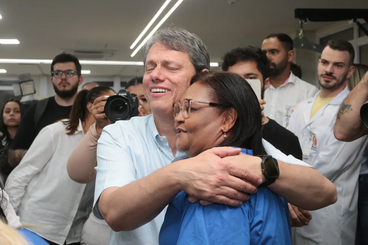 Tarcísio anuncia R$ 30 mi para socorrer a Saúde de Rio Preto
