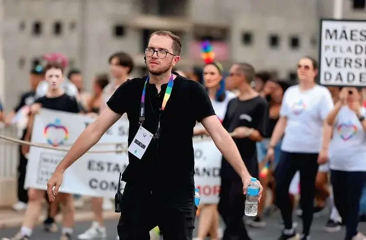 Thumbnail description