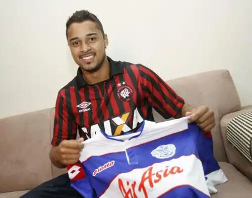 Rio-pretense Dellatorre tem contrato com o Atlético-PR até 2017 e sonha com a Olimpíada do Rio (Sergio Isso)