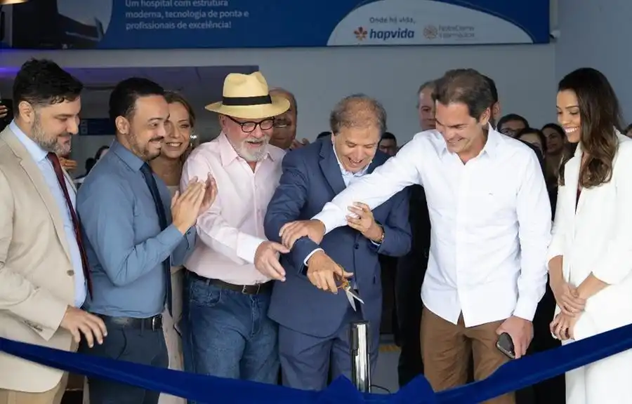 Prefeito Edinho Araújo durante inauguração do Hospital Rio Preto (Divulgação)