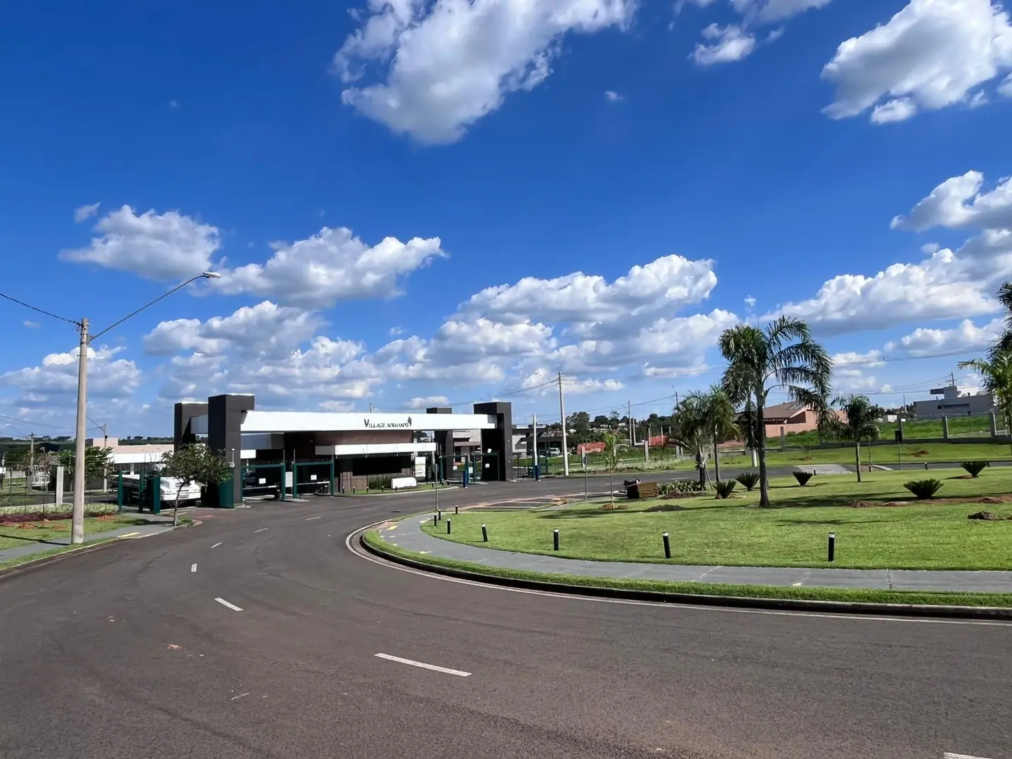 Com apenas 257 terrenos, o Village Normandie se destaca pela exclusividade (Divulgação)