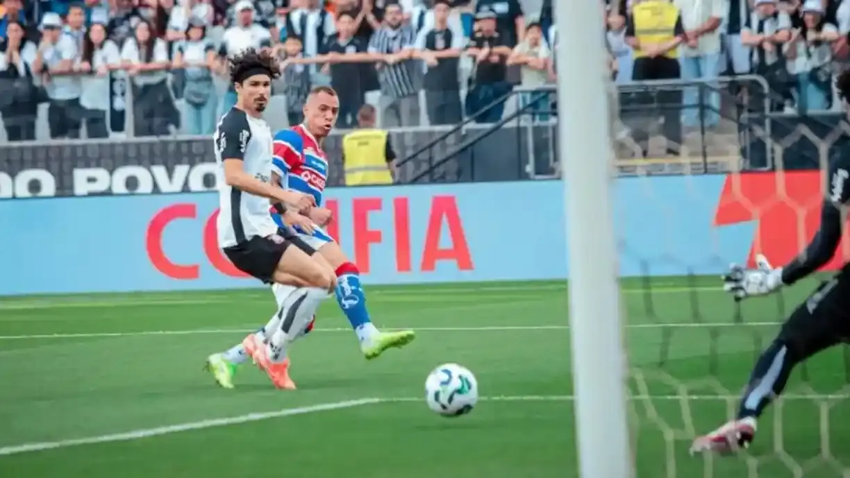 Corinthians e Fortaleza, pela 18ª rodada do Brasileirão Série A 2025 (Mateus Lotif/Fortaleza EC)