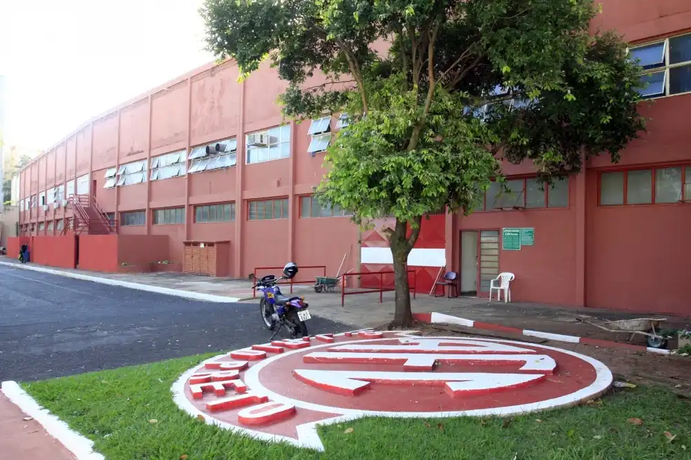 América - fachada e geral do estádio Teixeirão (Mara Sousa 22/6/2019)