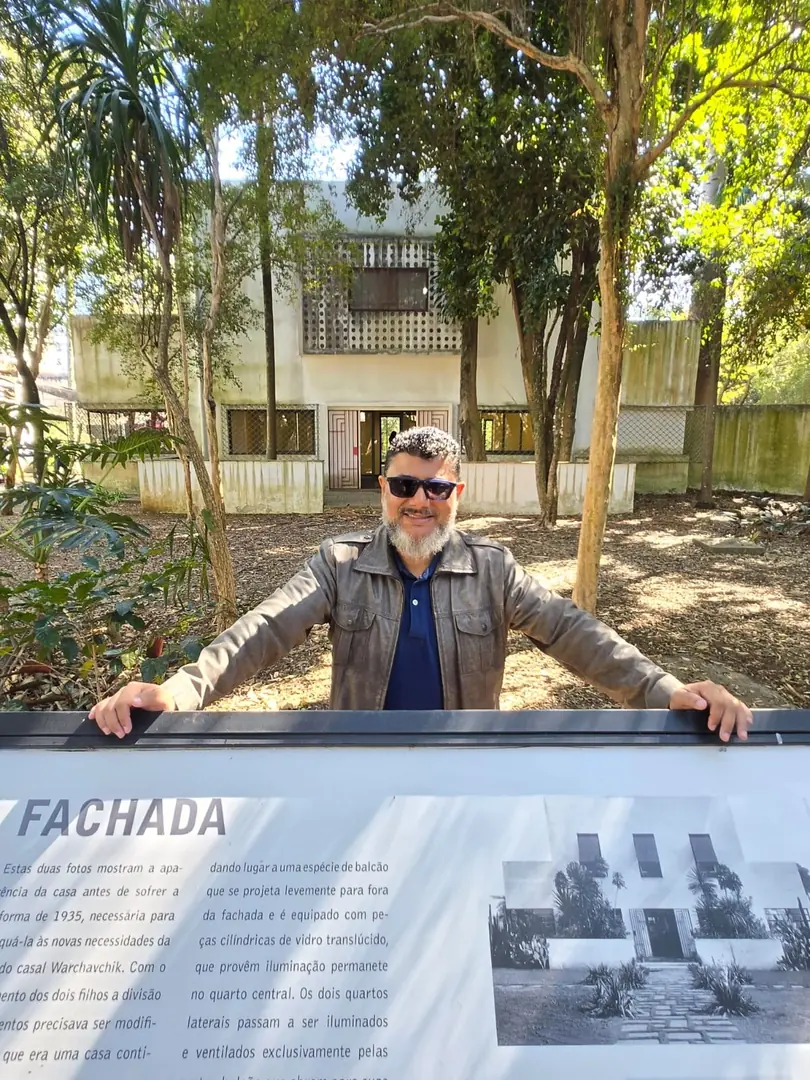 Thumbnail description