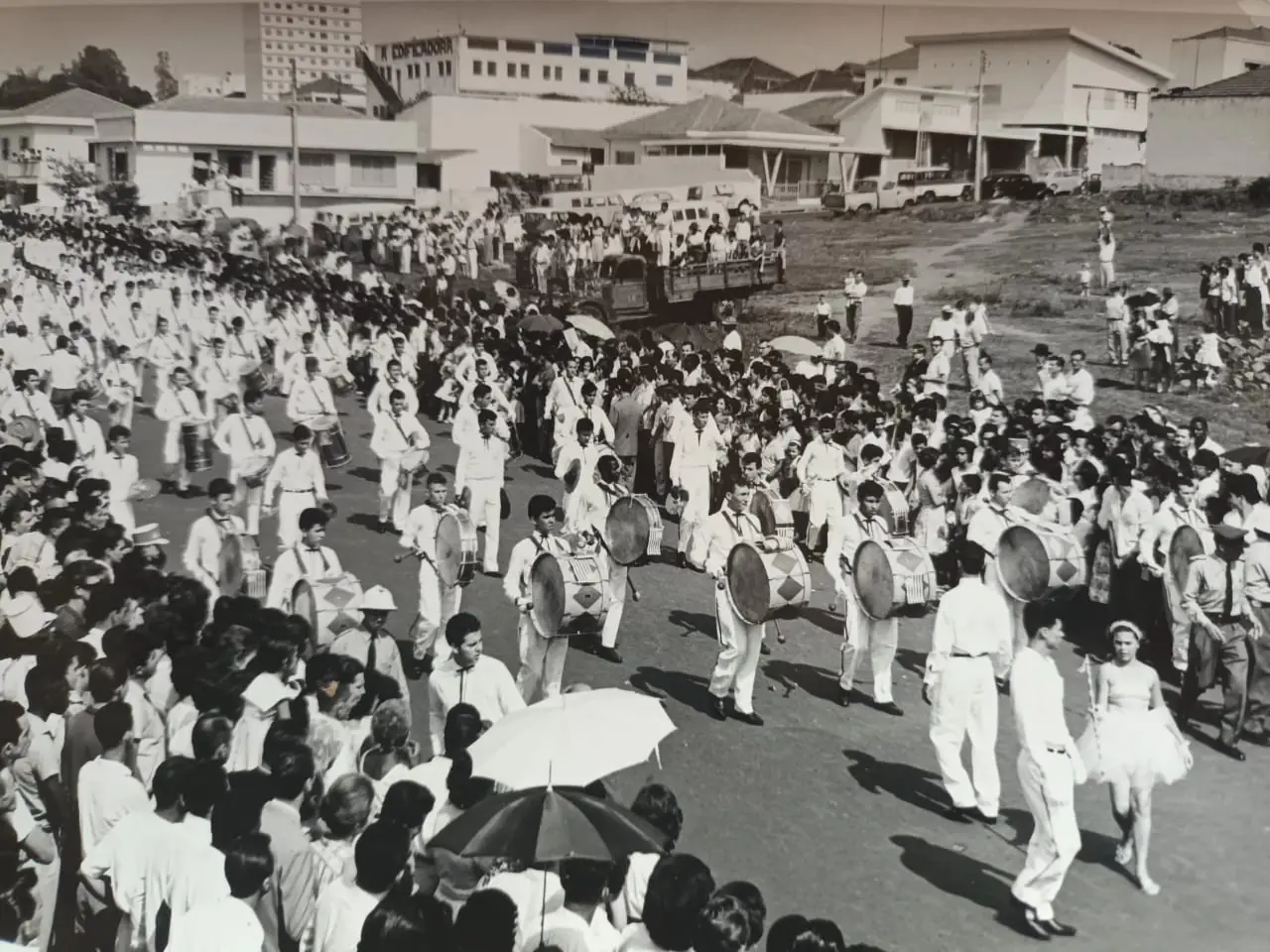 Uma Baliza no desfile de 1962 (Jaime Colagiovanni)