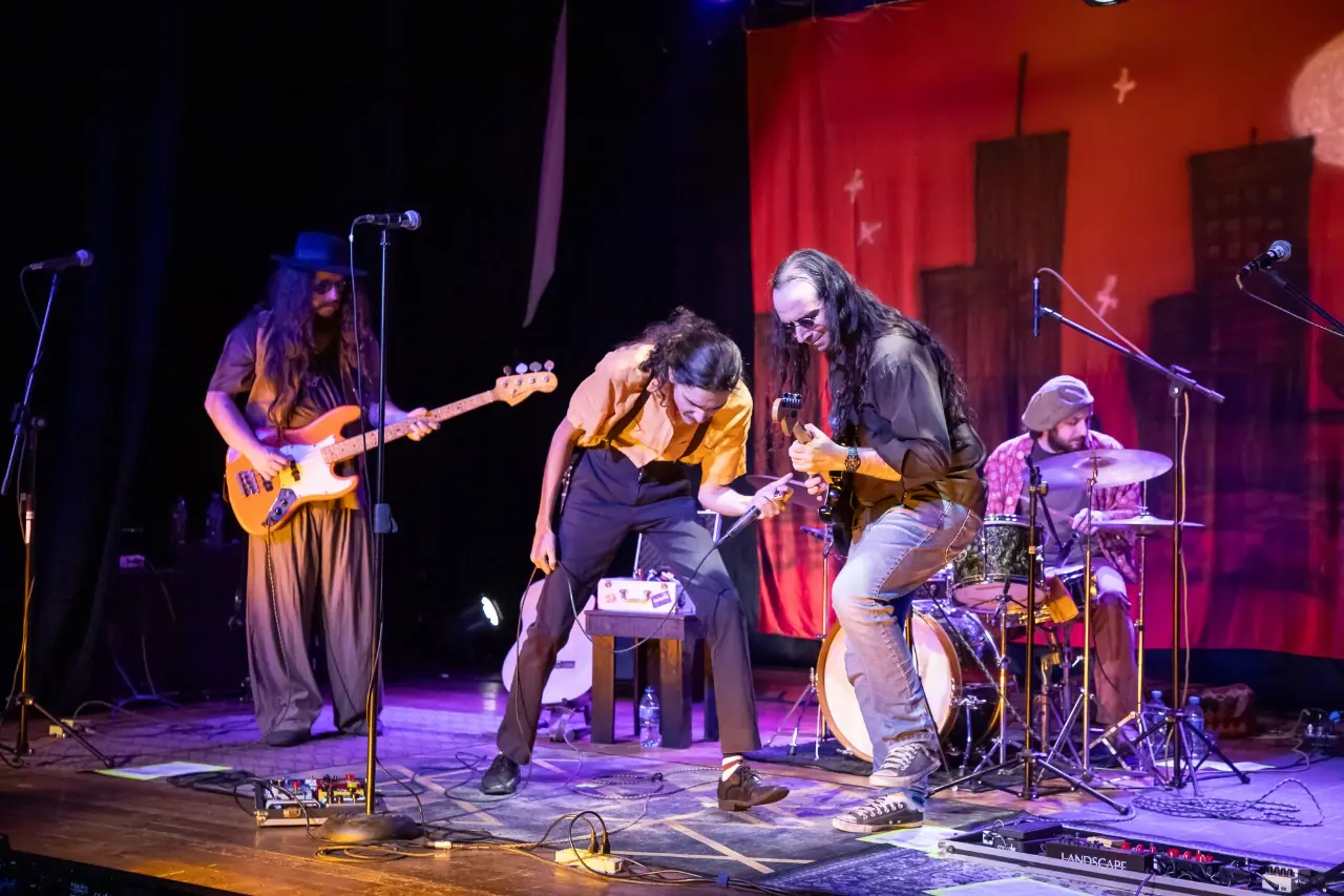 Bebop Blues é formada por João Baby Blues, Fernando Poiana, Paulo Garrido e Guilherme Pala (Ruy Barbosa Jr./Divulgação)