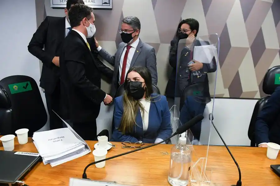 Emanuela Medrades, classificou como “mentiroso” documento do Ministério da Saúde (Jefferson Rudy/Agência Senado)