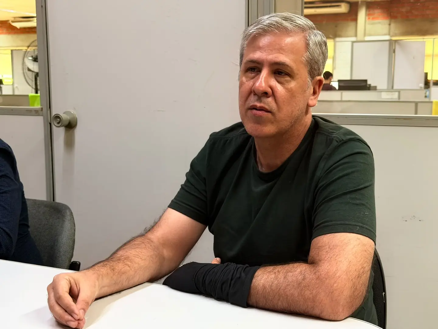 Candidato a senador pelo PCB defende extinção do Senado em Rio Preto