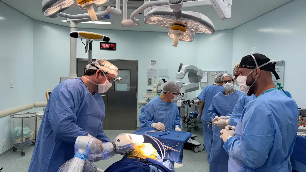 Hospital de Rio Preto faz primeira neurocirurgia robótica da cidade