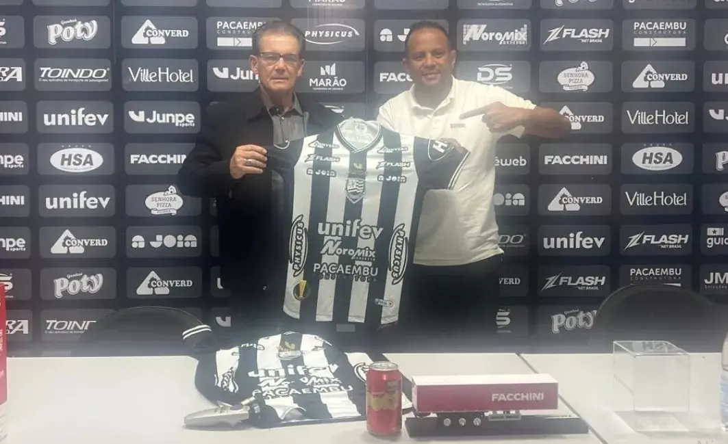 Paulo Roberto Santos em sua apresentação pelo Votuporanguense (Divulgação)