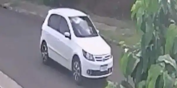 Imagem de câmera levou polícia a identificar carro do suspeito (Reprodução)