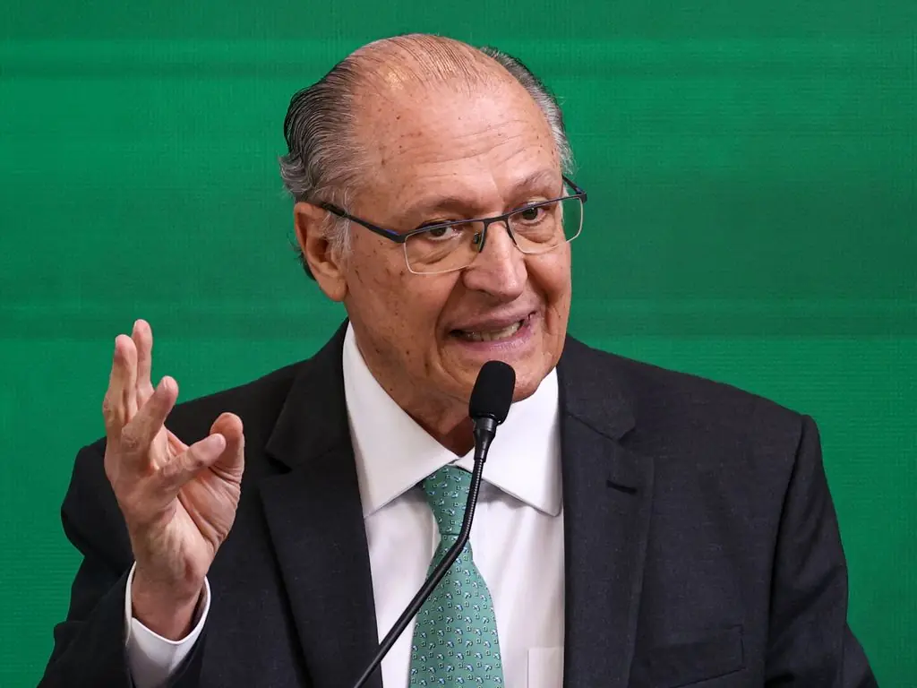 Alckmin: 'França quer assinatura em janeiro'