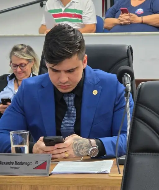 Alexandre Montenegro na sessão desta terça, 26 (Divulgação/Câmara Rio Preto)