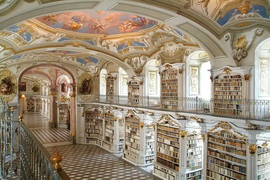 Interior da Biblioteca da Abadia de Admont