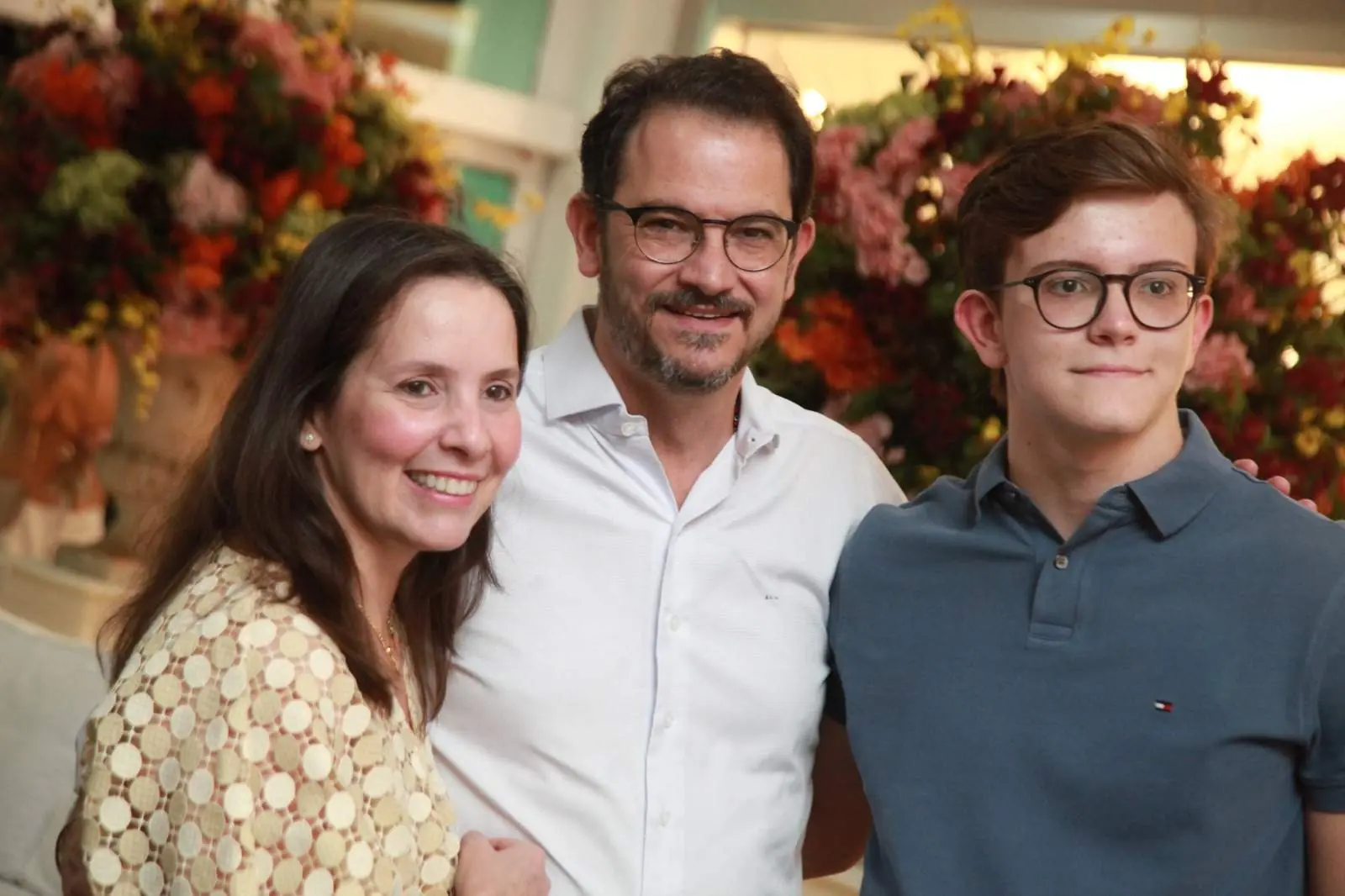 Coluna Social: autógrafos, inauguração e eventos em Rio Preto
