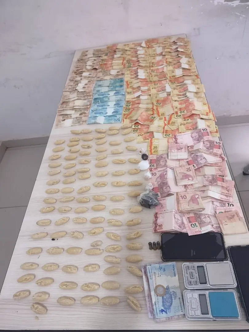 Rapaz é preso com 1 kg de crack em operação da PM em Rio Preto