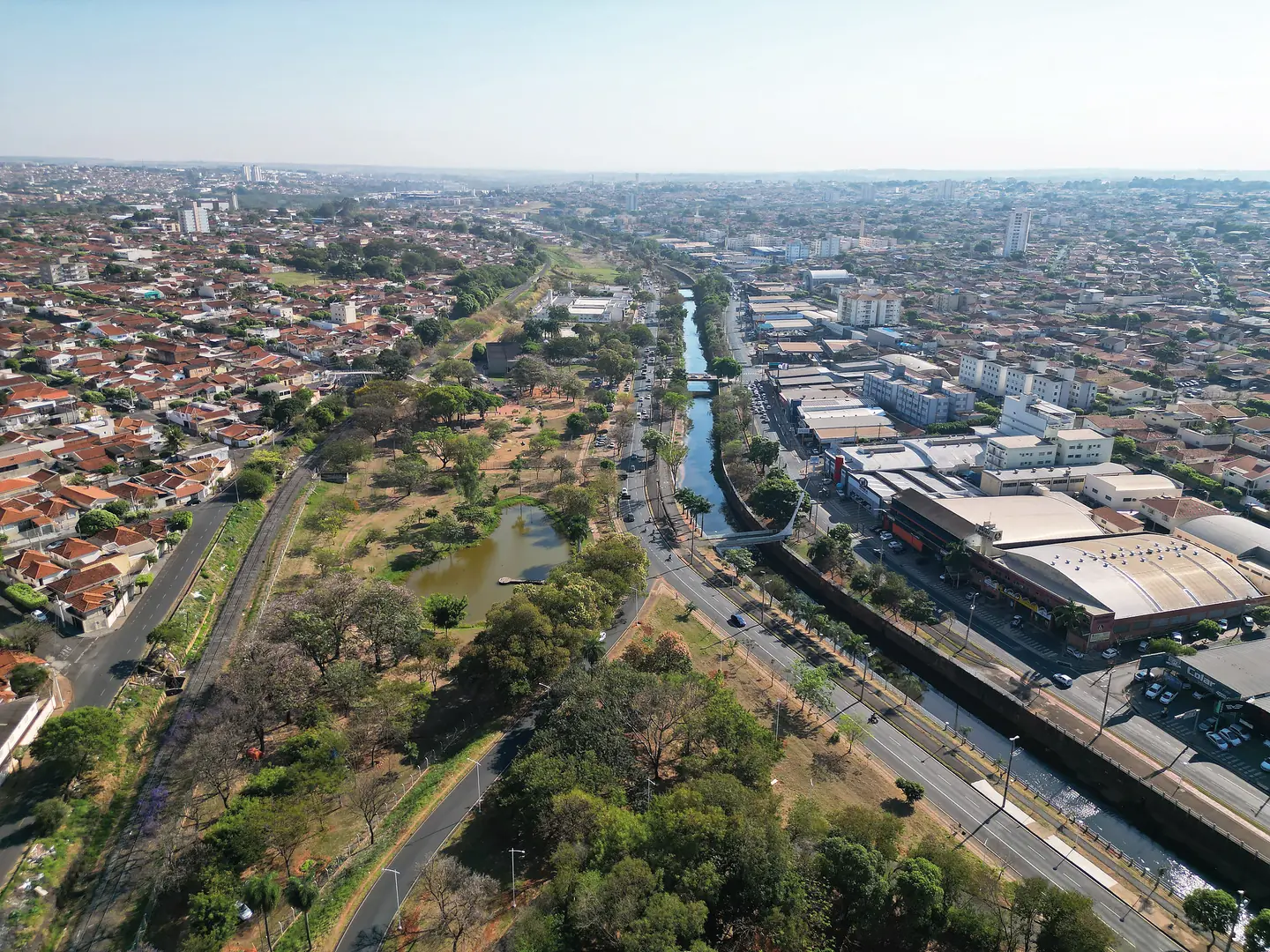 A avenida Philadelpho Gouveia Neto é a via mais perigosa: 48 acidentes foram registrados nos últimos doze meses (Marcos Morelli/Pref. Rio Preto)