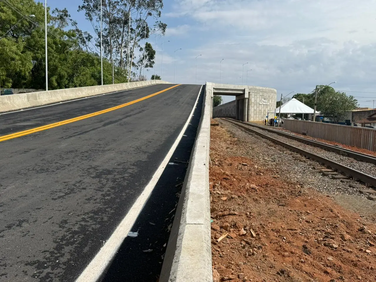 Vista do viaduto do Jardim Conceição, liberado para o trânsito (Marco Antonio dos Santos 22/9/2025)