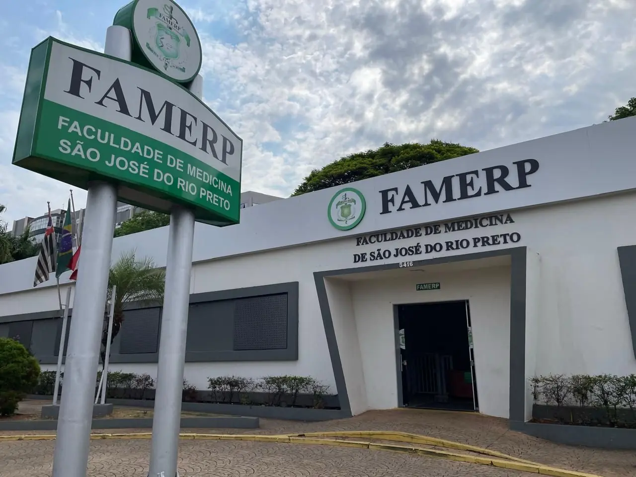 Thumbnail description