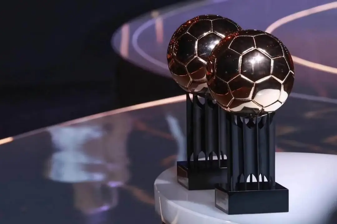 Walter, Guanaes e Reinaldo, do Mirassol, são premiados no Bola de Prata