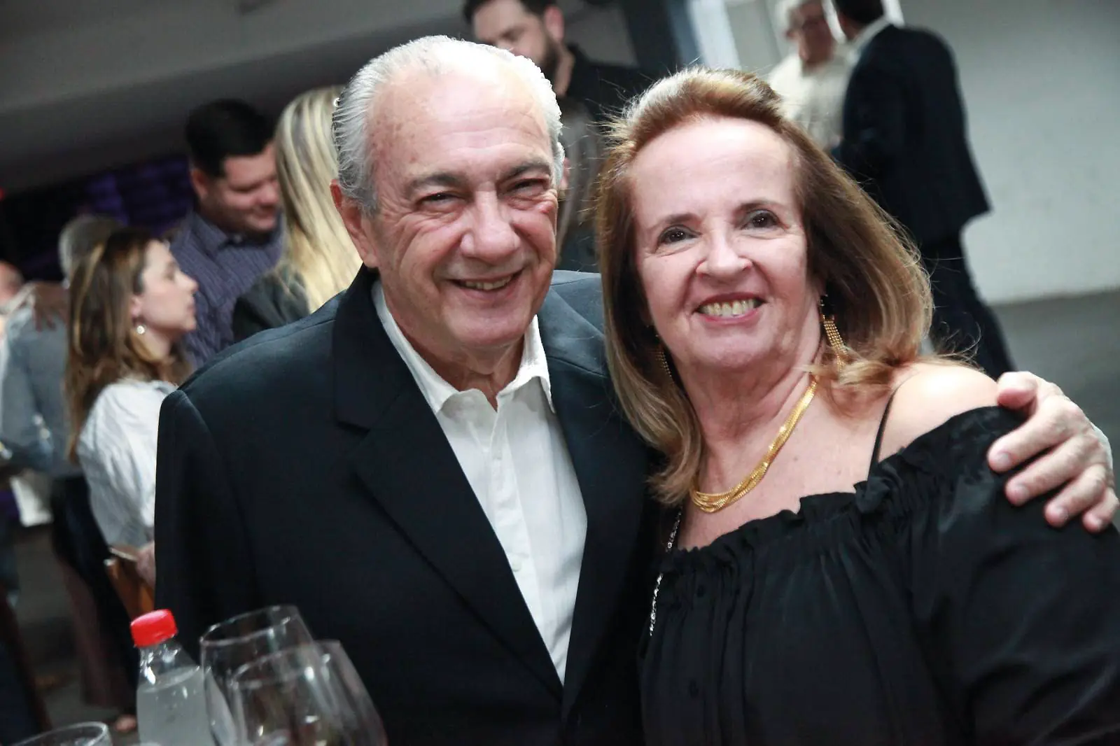 Reinaldo e Tereza Moreno Lobanco, no coquetel que homenageou Júlio César Antônio (Arnaldo Mussi)