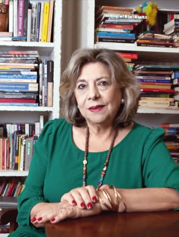 Lucila Papacosta Conte é referência em grupos de leitura (Divulgação)