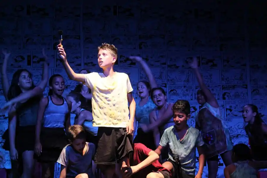 Musical ‘O menino maluquinho’, criado pela Companhia de Teatro Arte das Águas, em 2013 (Divulgação / Estevam Collar)