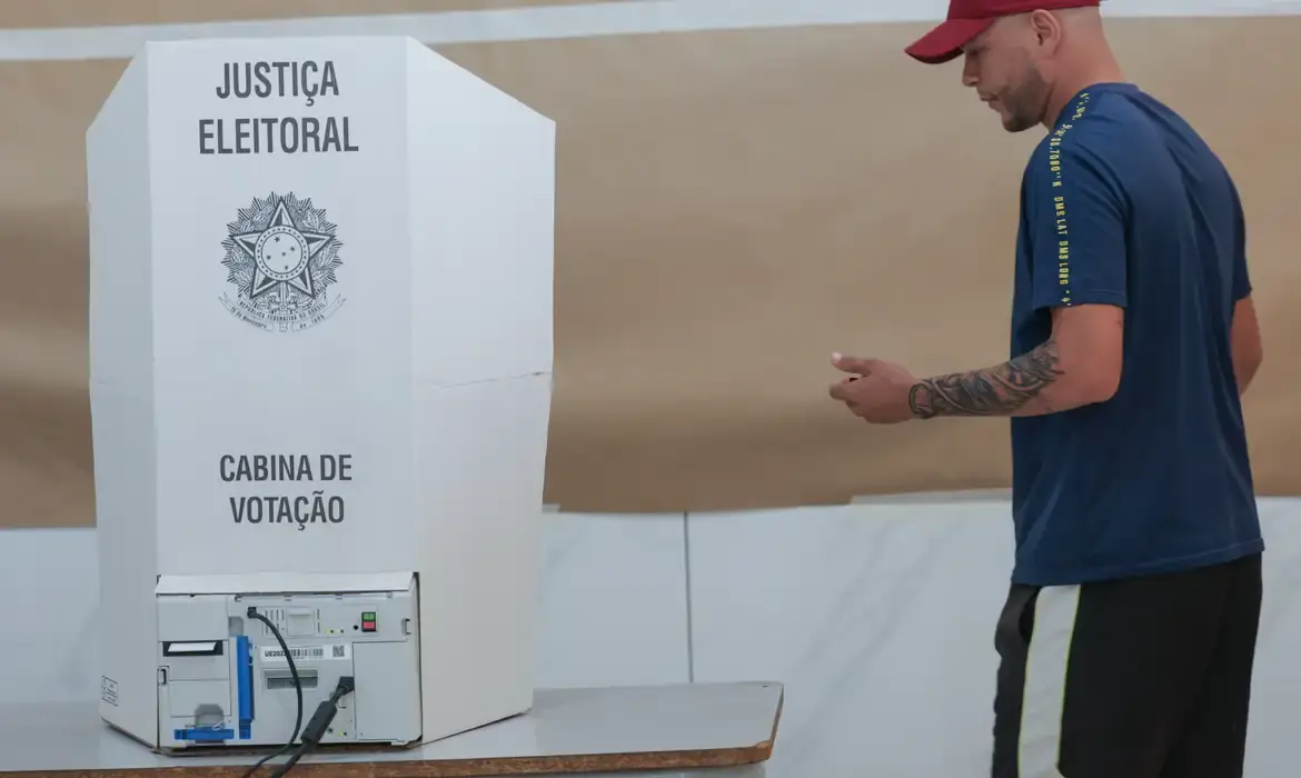 Abstenção bate recorde em 2026: 33 milhões não foram às urnas