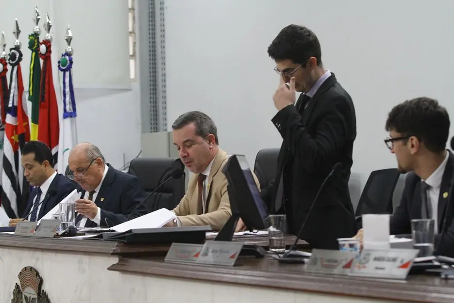 Tribunal de Justiça derruba oito cargos em comissão na Câmara de Rio Preto