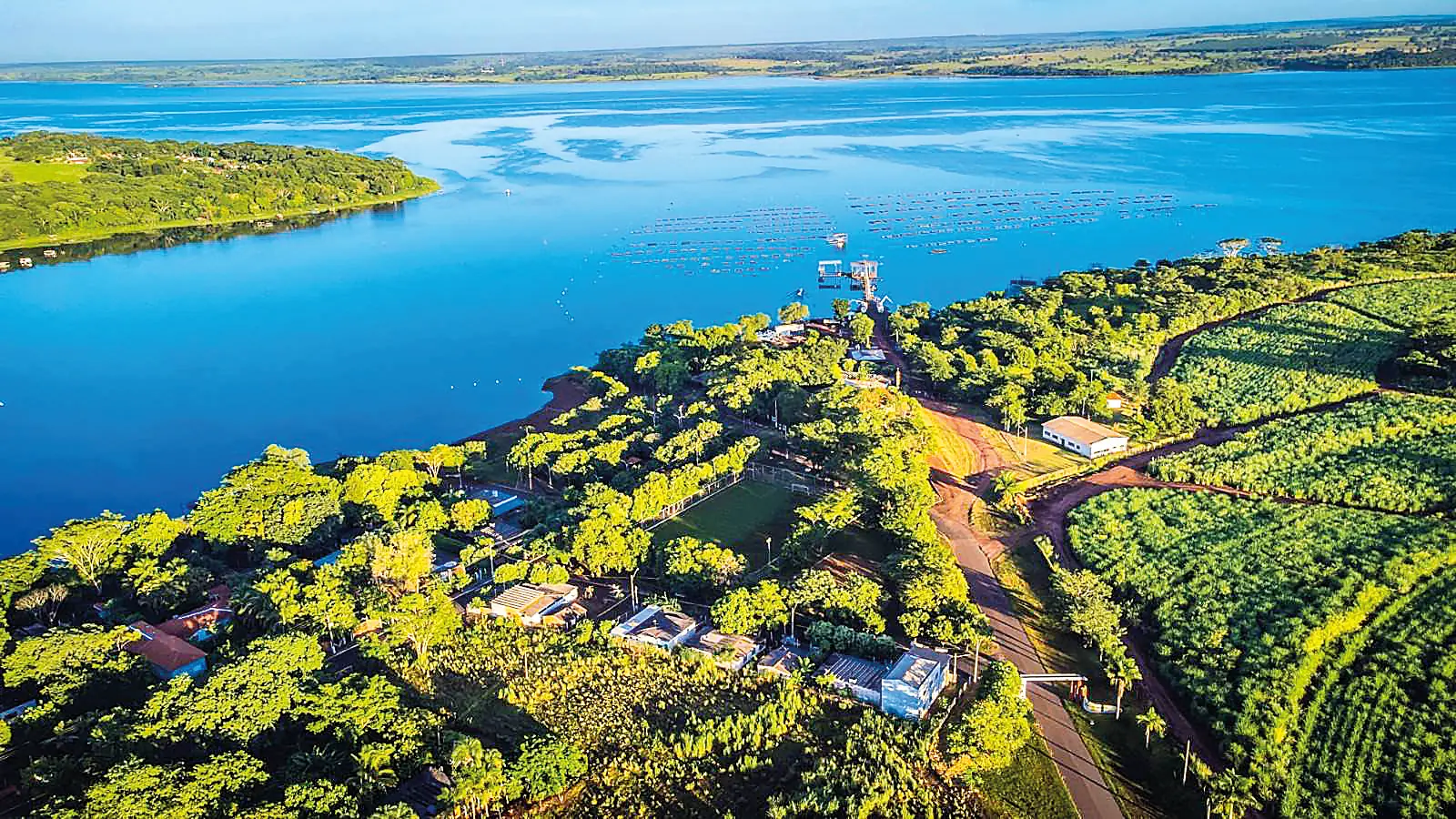 Mesópolis, localizada a 187 km de Rio Preto, tem como potencial turístico a cachoeira e o balneário (Divulgação)