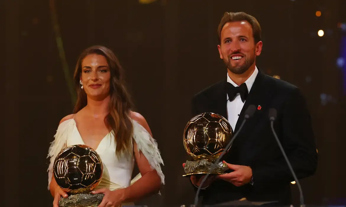 Harry Kane e Alexia Putellas ganham Bola de Ouro 2026