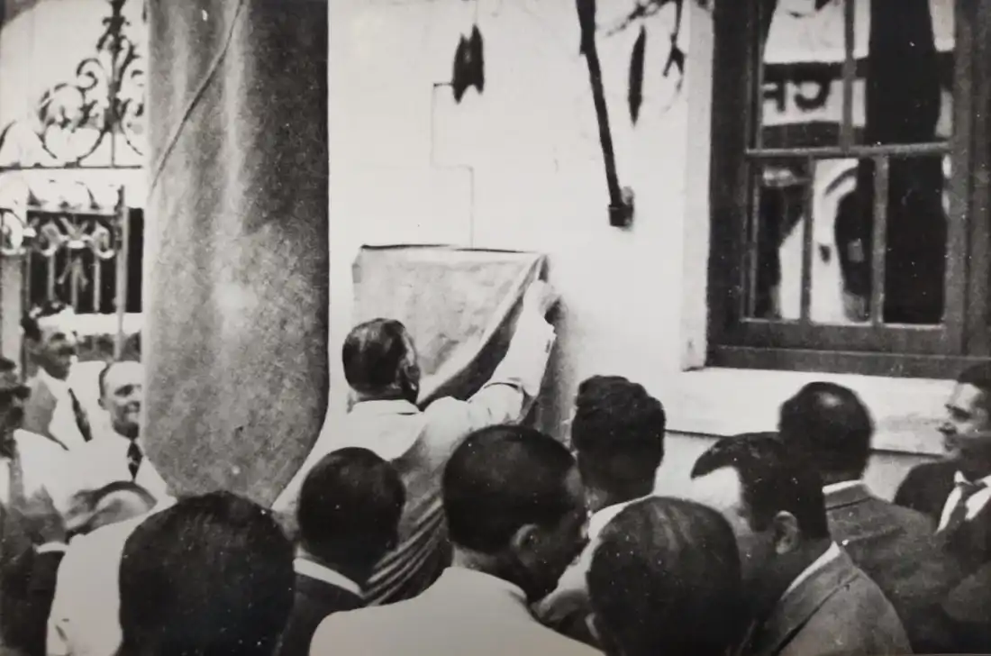 Interventor Dr. Fernando
Costa inaugura a Biblioteca Municipal em 1944 (Arquivo Público Municipal)