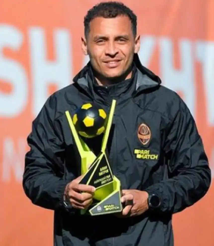 Alan Patrick, de Catanduva, que tem passagens por Santos e Flamengo e hoje joga no Shakhtar Donetsk. Ele está em hotel de Kiev junto com outros jogadores brasileiros (Divulgação)